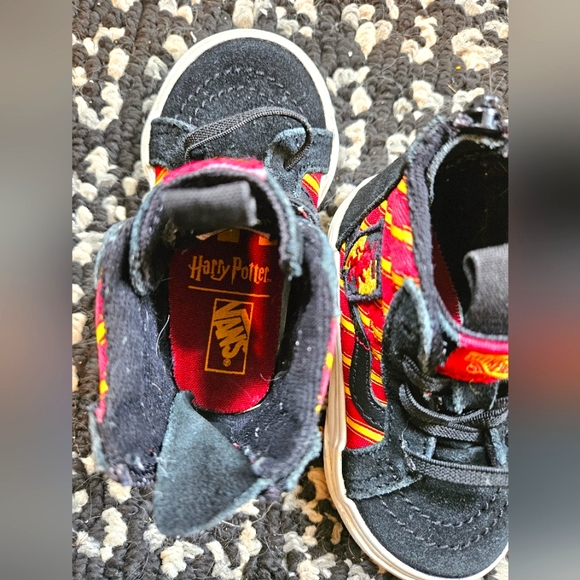 Vans Harry Potter Toddler Hightop Black and Red Sneakers size 5 - Picture 5 of 5